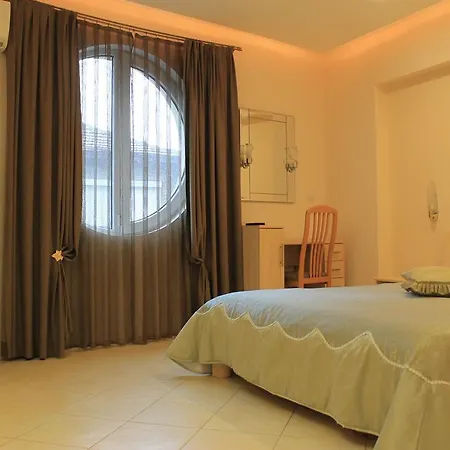 Stela Guest house *